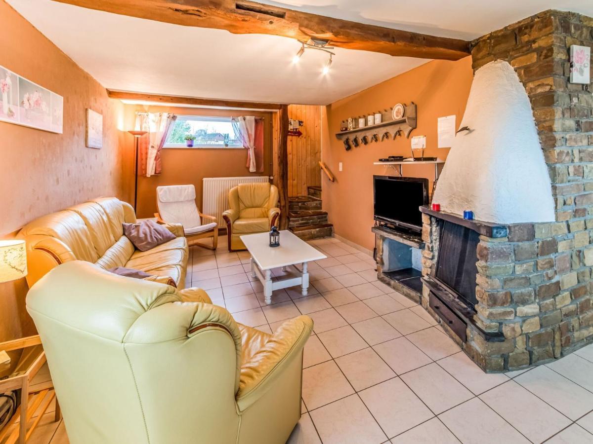 Modern Holiday Home In Lavacherie Sainte-Ode Bagian luar foto